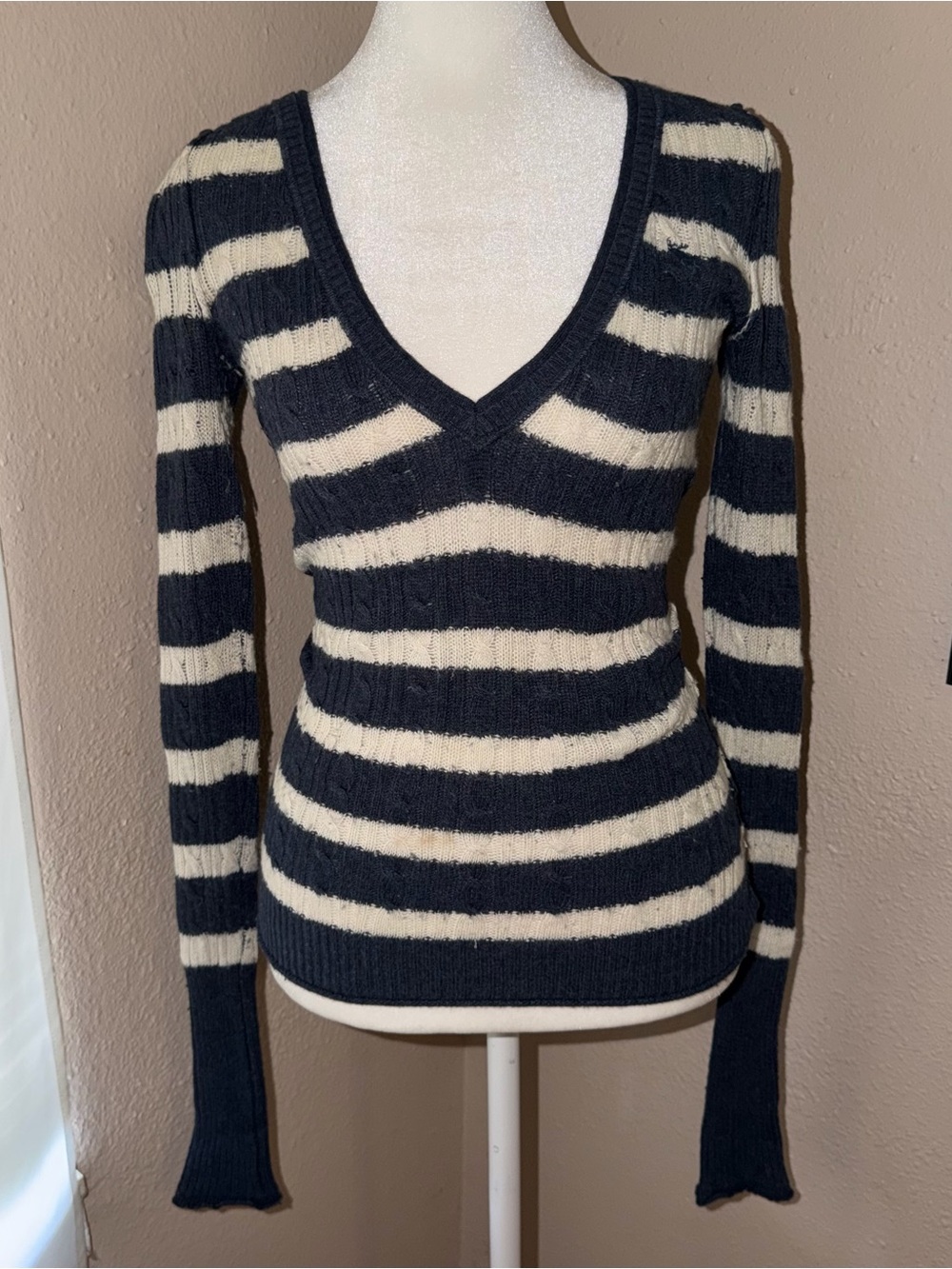 Vintage Y2K Abercrombie & Fitch 2000s Cable Knit V Neck Striped Sweater